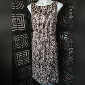 Long Elegant Legs Sleeveless Dress 10T